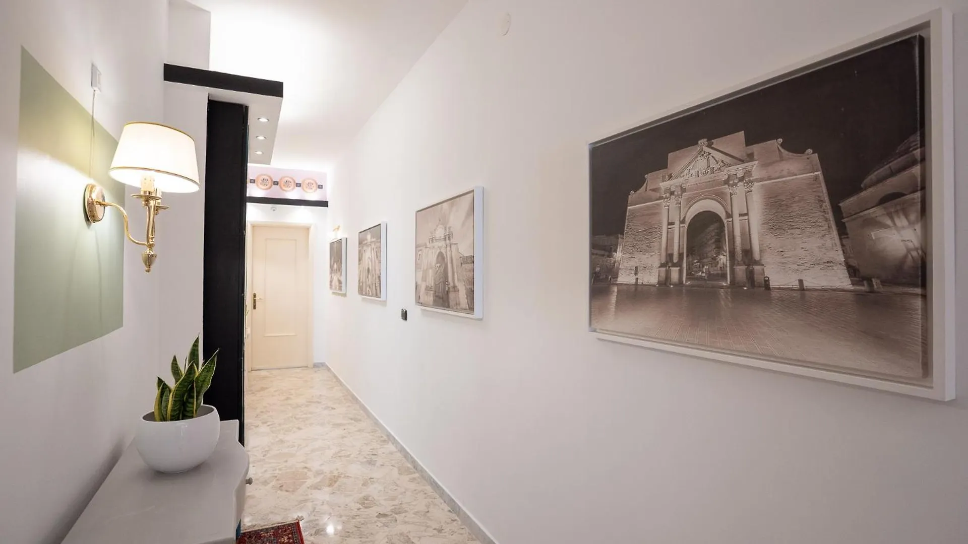 Guest house _ Cavour 156 & Savoia _ Hotel Bari