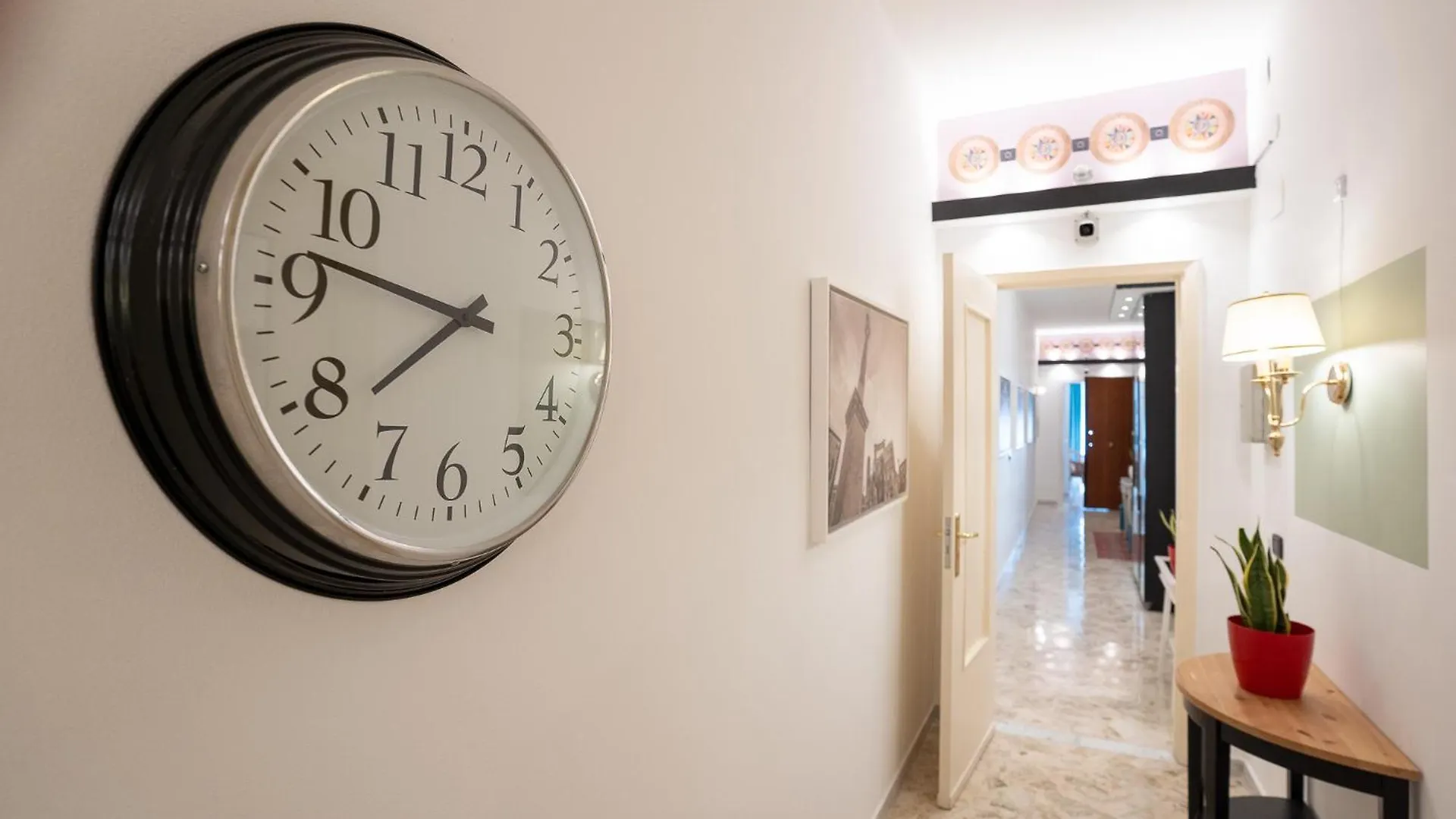 _ Cavour 156 & Savoia _ Hotel Bari Guest house