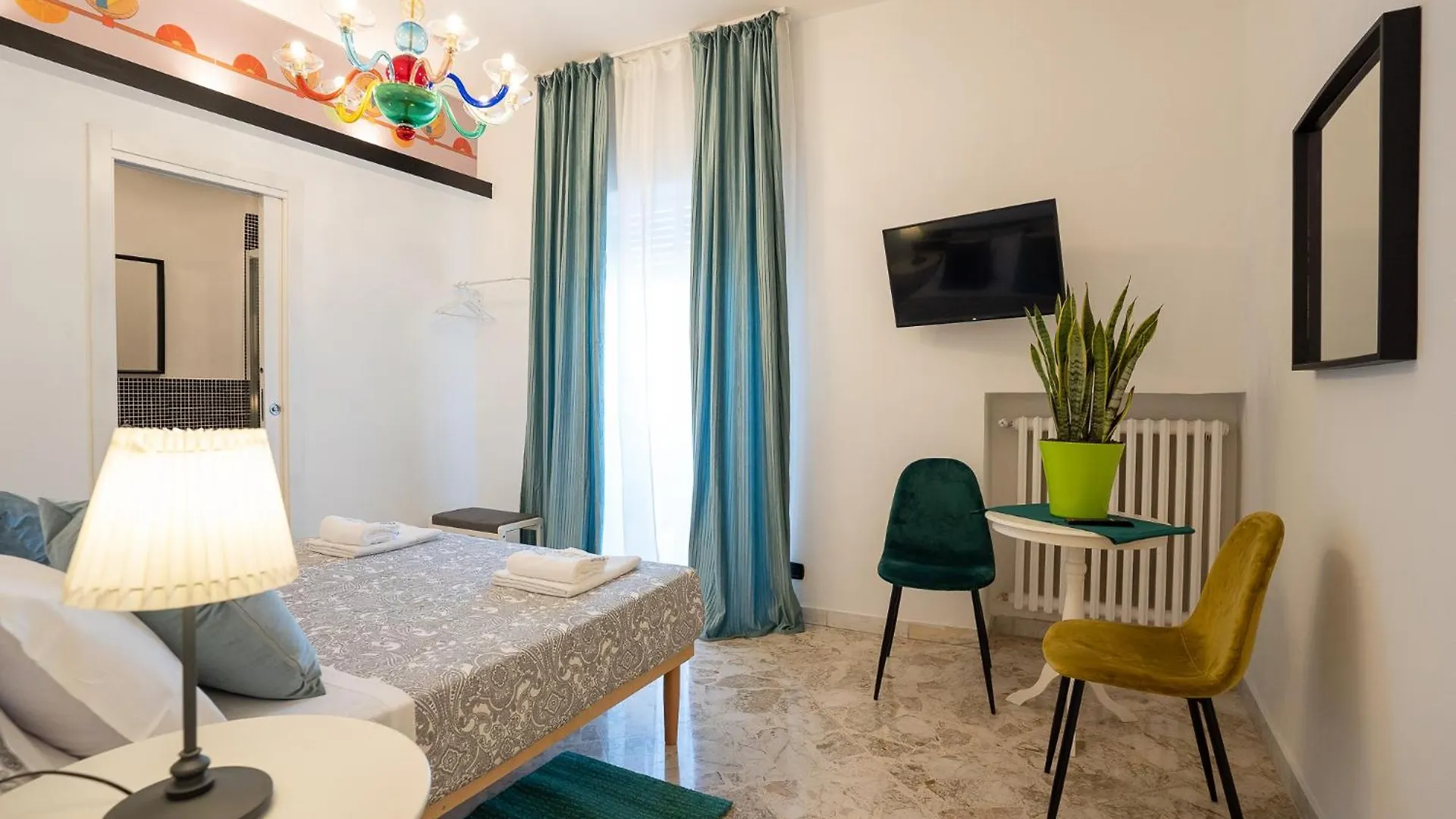 Guest house _ Cavour 156 & Savoia _ Hotel Bari Italy
