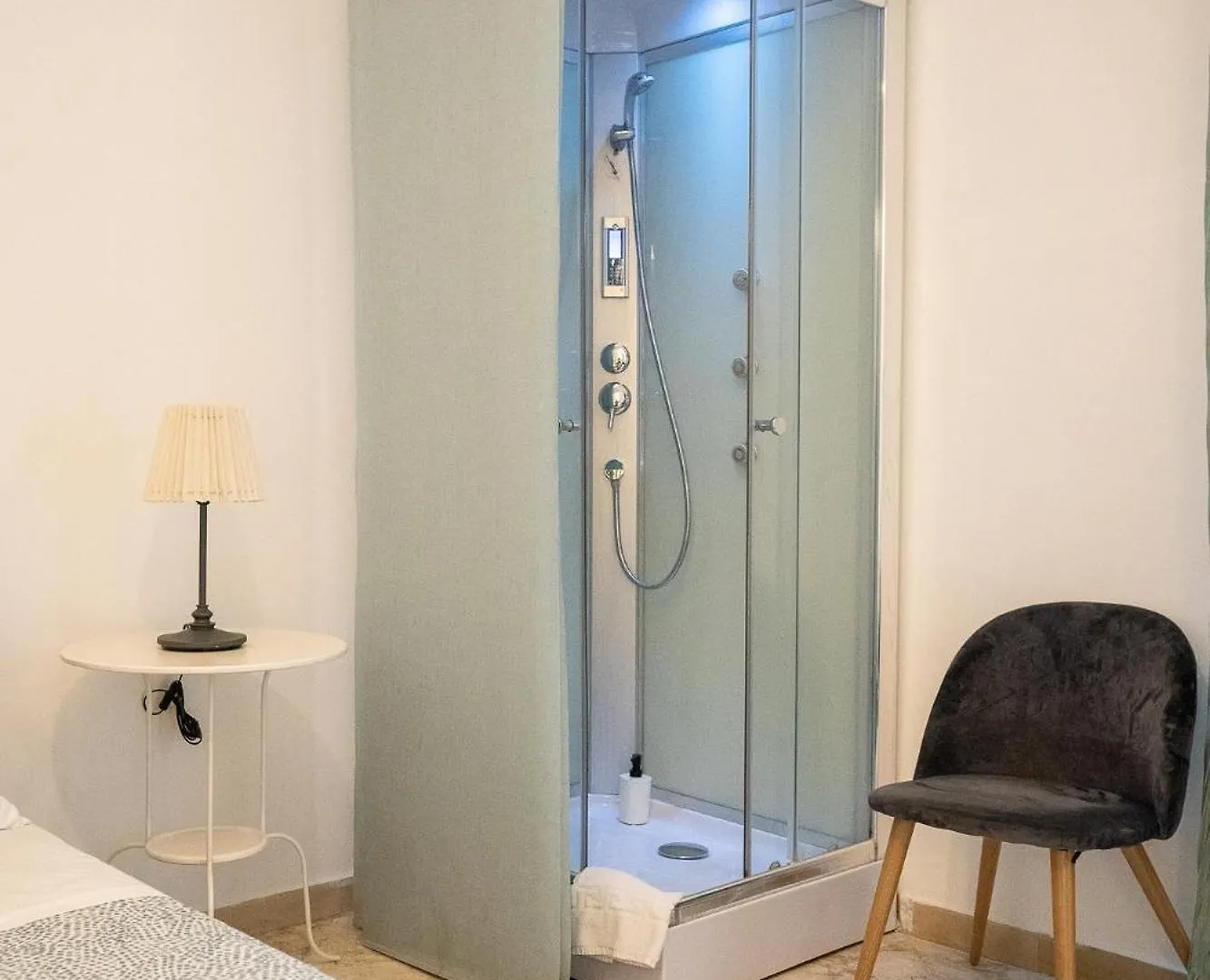 _ Cavour 156 & Savoia _ Hotel Bari